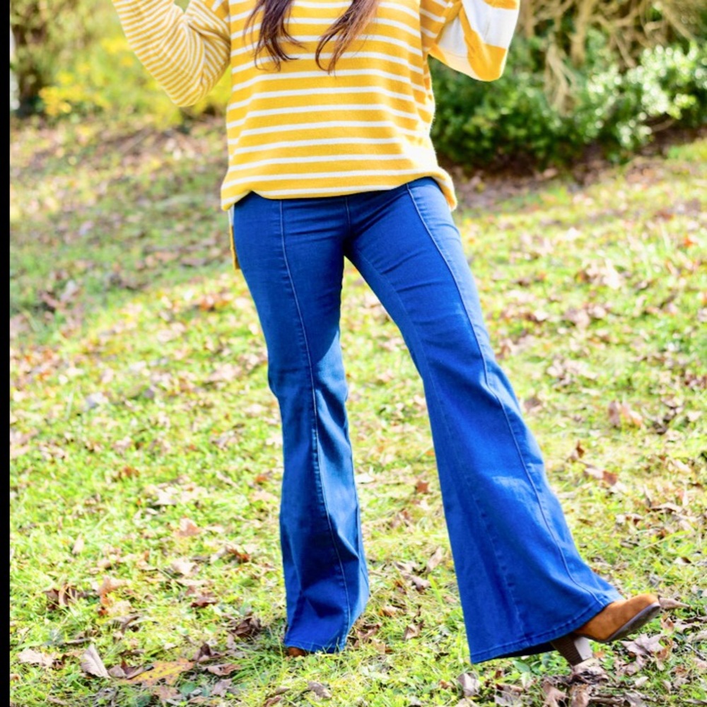 High Waist Bell Bottoms with Sailor Button Detail - Picture 4 of 4